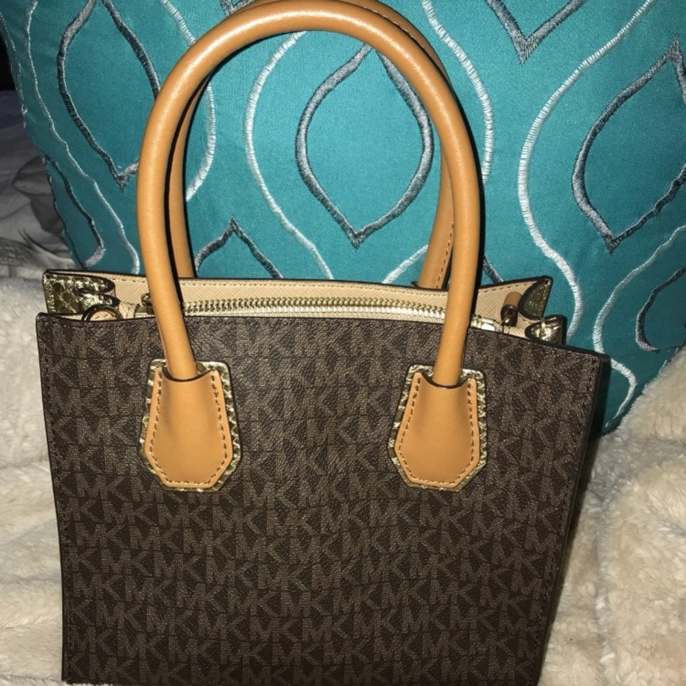 Michael kors purse